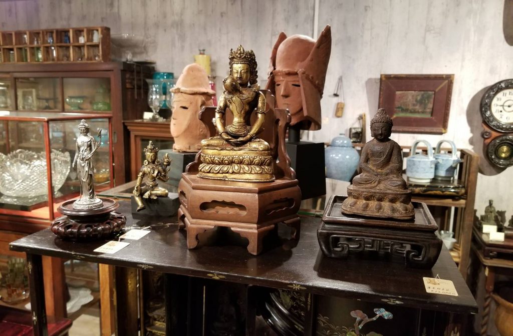 店内7